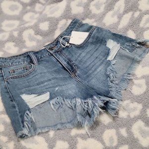NEW Cello distressed jean Shorts size small